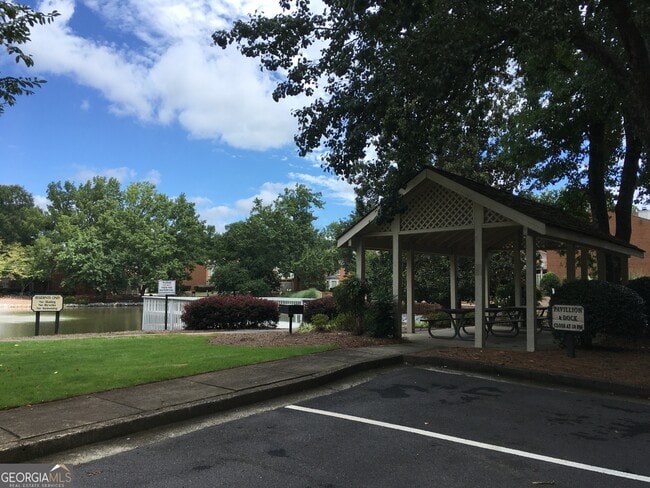 Building Photo - 4141 Paddington Dr