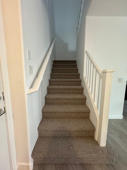 Building Photo - 4100 S Pinelake Way