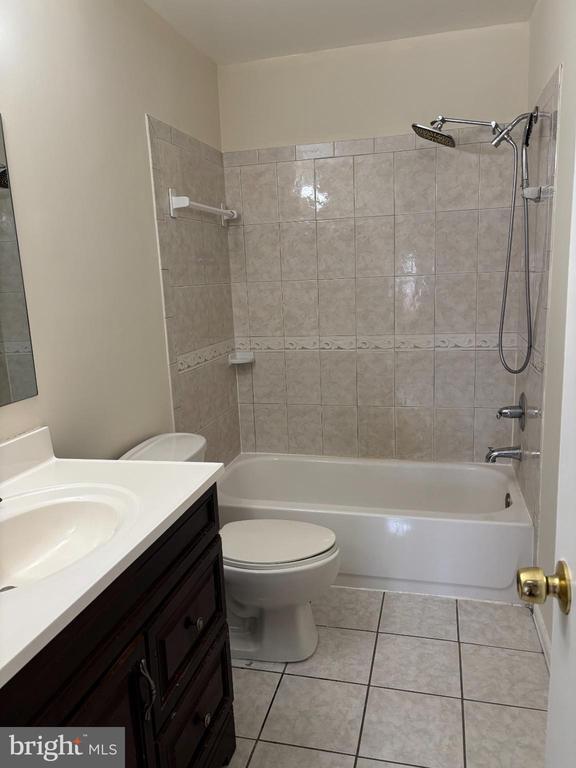 Building Photo - 2718 Hunters Gate Terrace