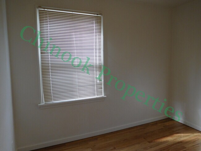 Building Photo - 1578-1580 Olive St