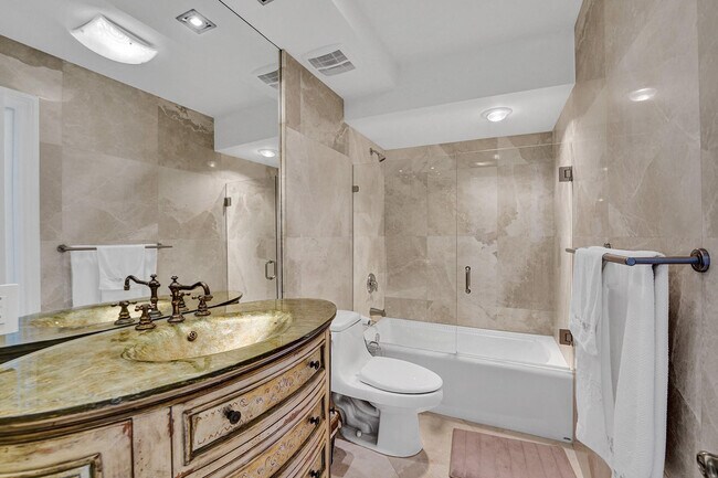 Building Photo - 4280 Galt Ocean Dr