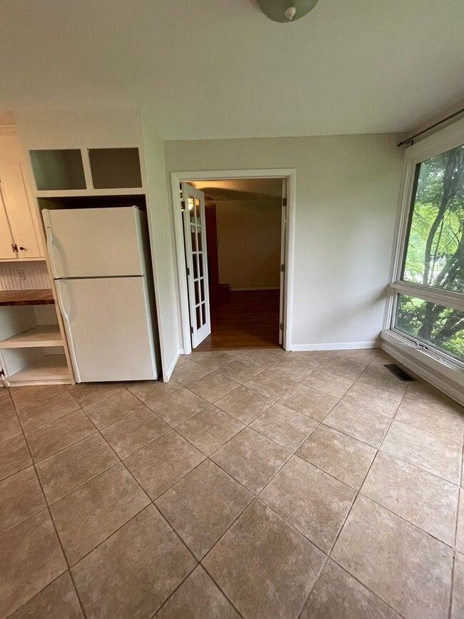 Building Photo - Great 3 Bed 1 Bath Home in South Nashville!