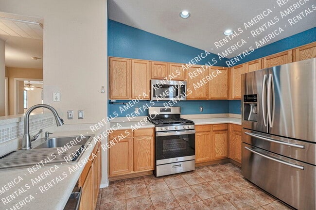 Building Photo - 10186 E Desert Paradise Pl