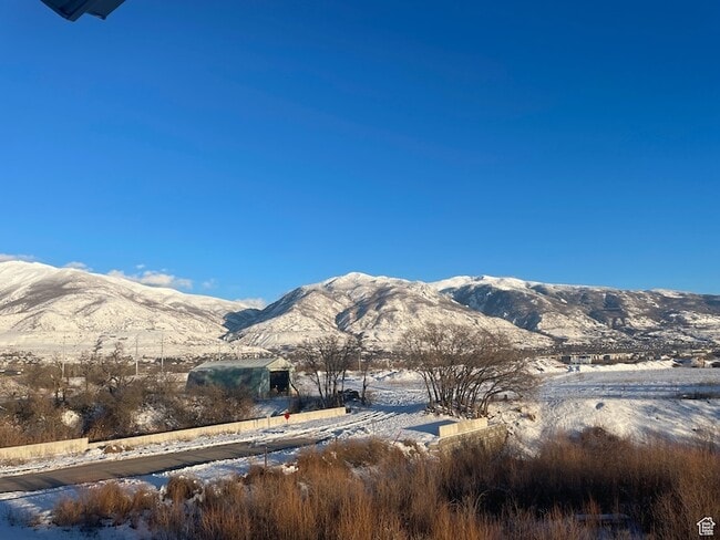 Building Photo - 1094 N 1840 W