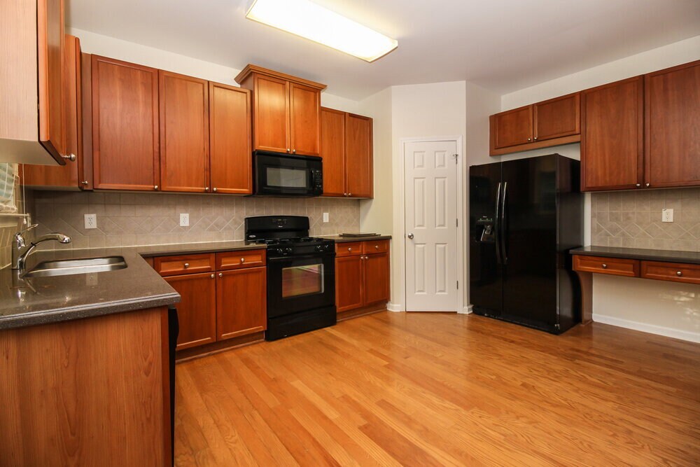 Building Photo - 129 Lilyfield Ln