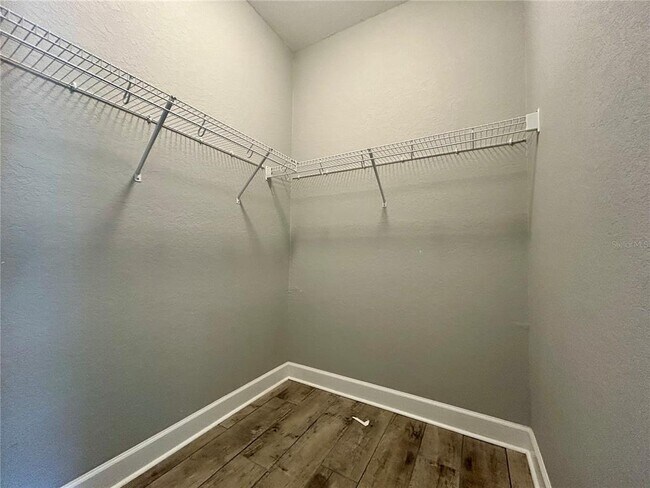 Building Photo - 1027 Campbell Ave