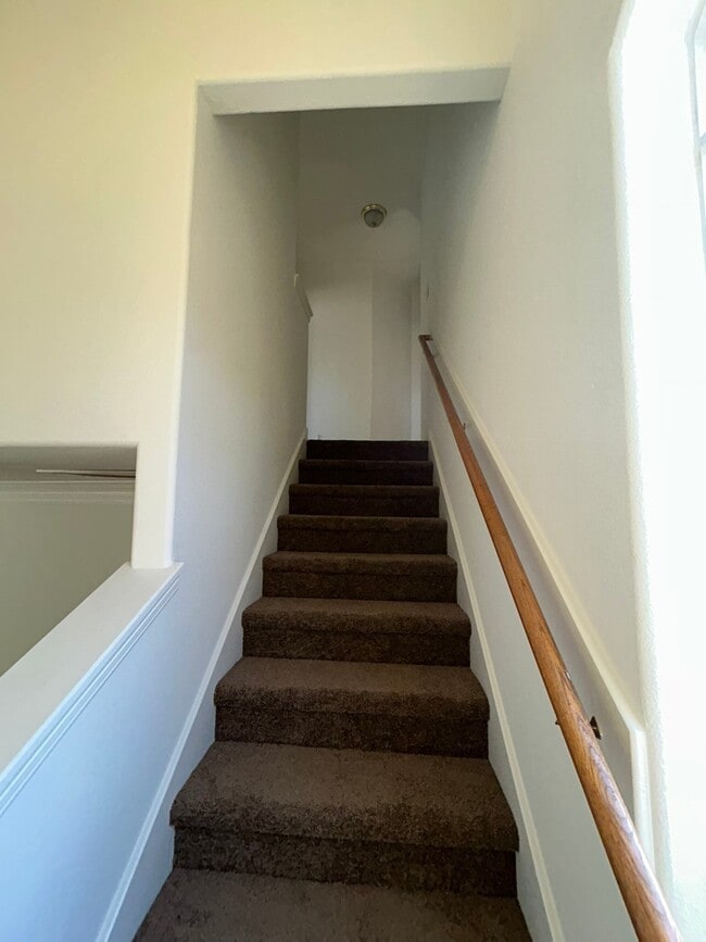 Building Photo - 1419 Miller Ave