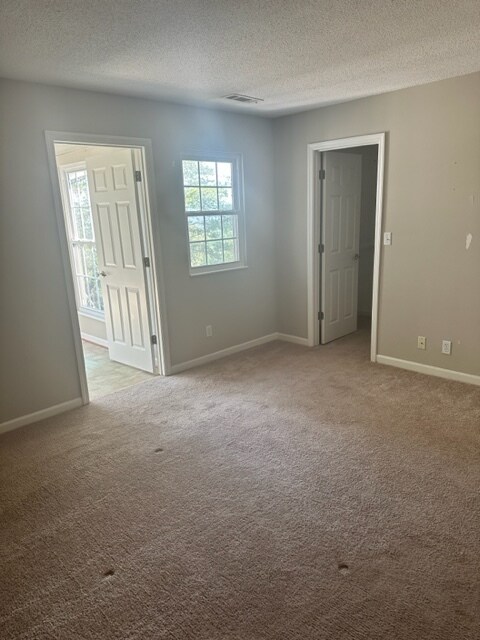 Building Photo - 303 Morning Sun Dr