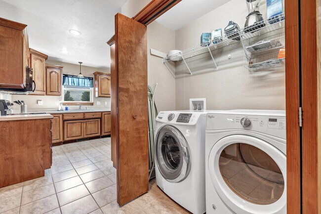 Building Photo - 2212 Rygar Ct