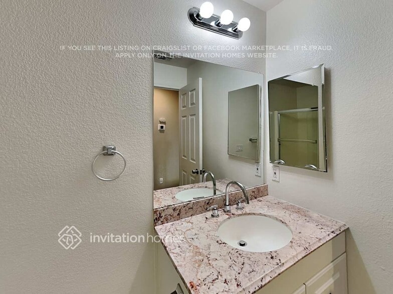 Building Photo - 8812 Billfish Way