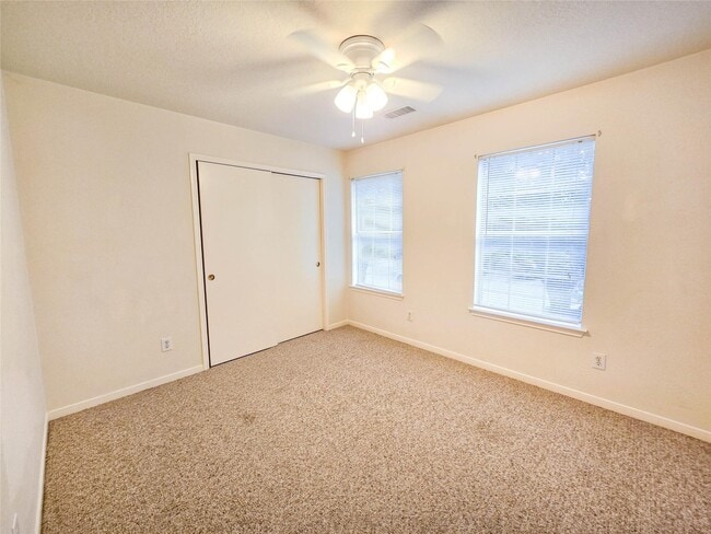 Building Photo - 2214 Trotter Dr