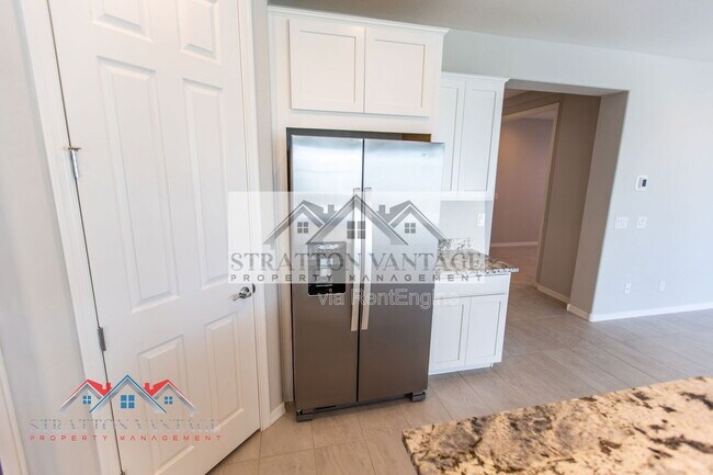 Building Photo - 17625 W Pasadena Ave