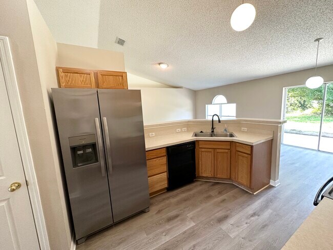 Building Photo - 71 Reidsville Dr