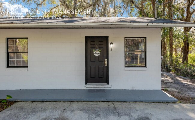 Building Photo - 5600 NE 32nd St