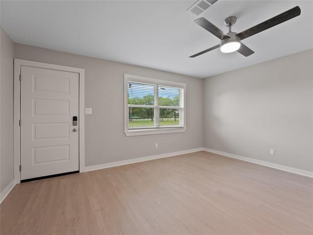 Building Photo - 421 S Interurban St