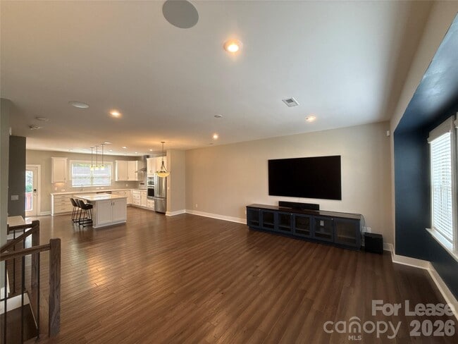 Building Photo - 17023 Soho Dr