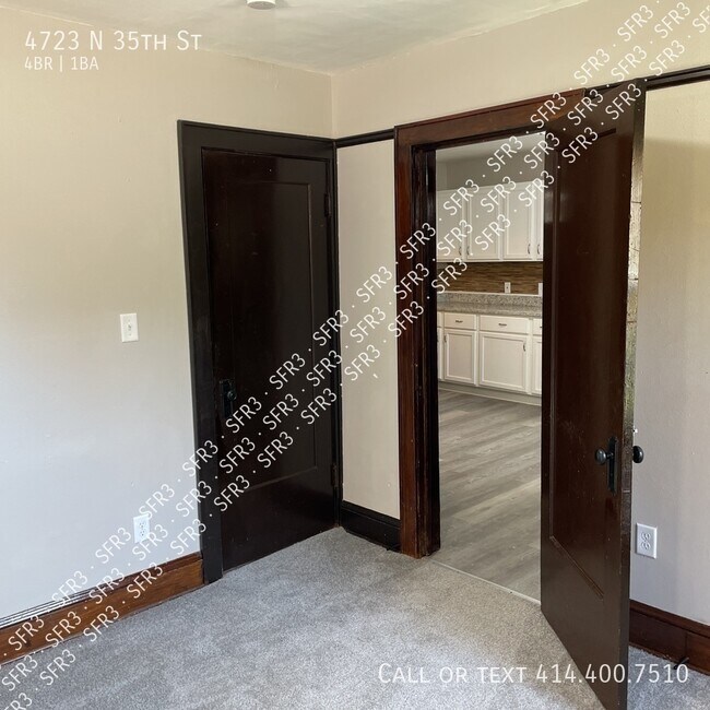 Building Photo - Must See! Updated 4 Bedroom Home in Milwau...