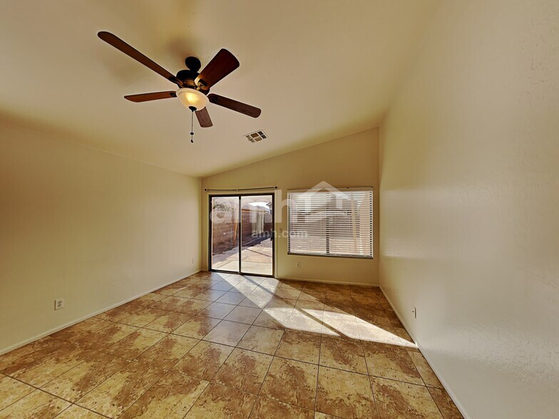 Building Photo - 8703 E Plata Ave