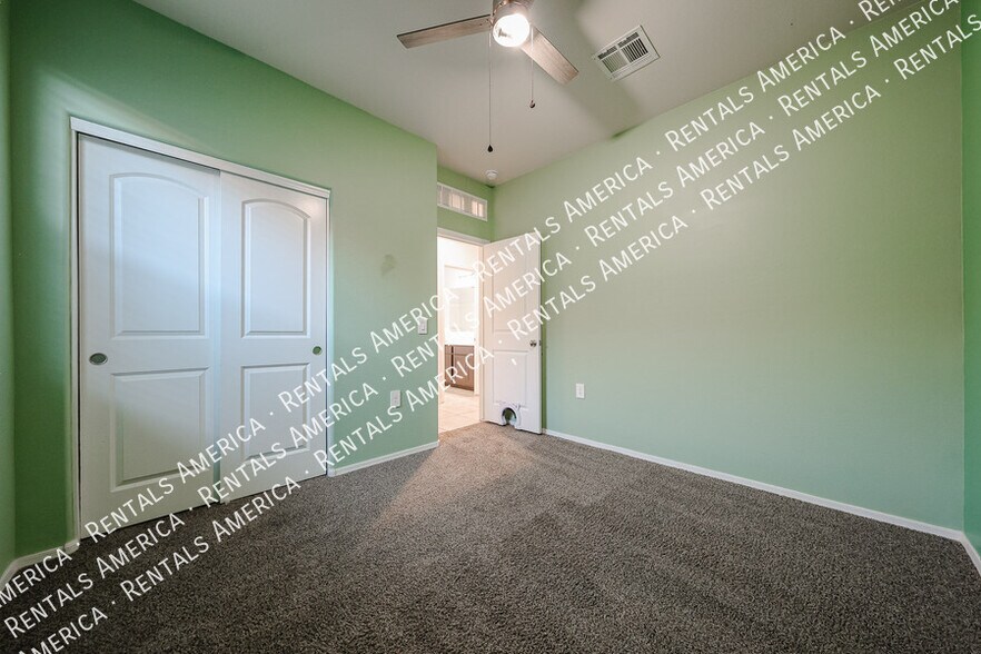 Building Photo - 36472 W San Capistrano Ave