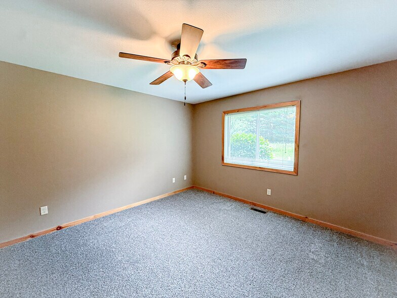 Building Photo - N7768 567th St