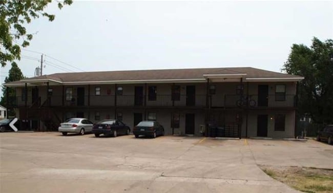 Building Photo - Huntsville Road Apartments
