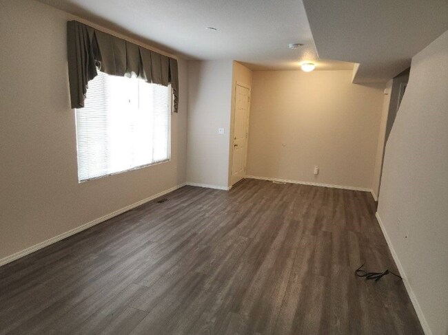 Building Photo - 7848 Antelope Valley Point