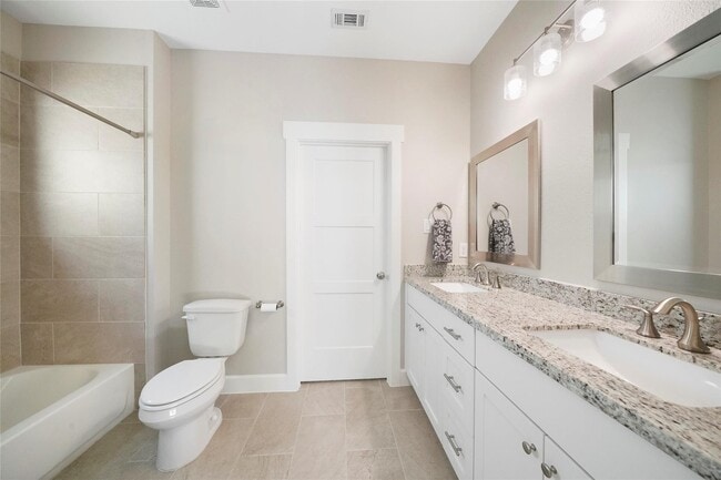 Building Photo - 5905 Petty St