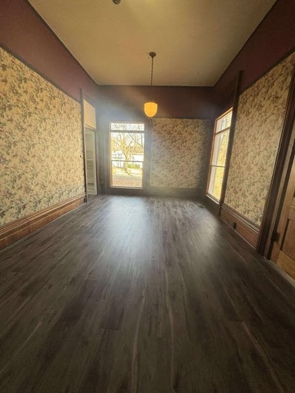 Building Photo - 221 N Columbia St