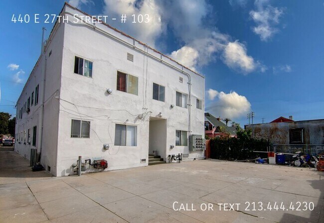 Building Photo - 440 E 27th St