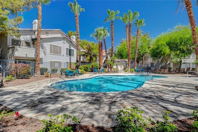 Building Photo - 5216 Mandalay Springs Dr