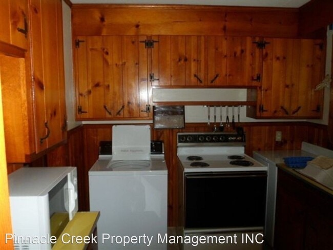 Building Photo - 3 br, 1 bath House - 3927 US Hwy 441S