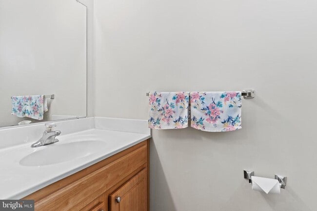 Building Photo - 149 Cardinal Ln