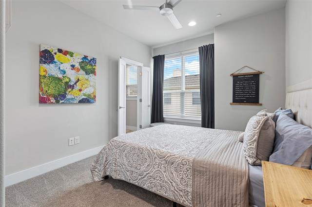 Building Photo - 4906 Live Oak St