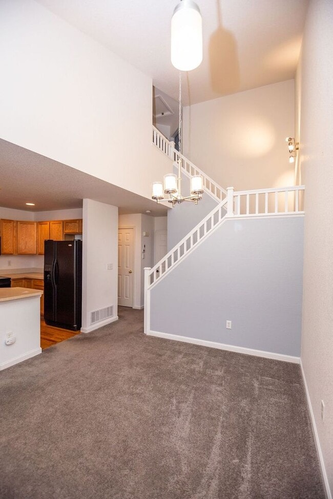 Building Photo - 4040 Plum Creek Dr