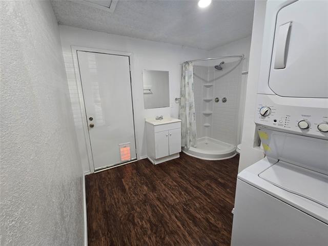 Building Photo - 1806 Friar Tuck Dr