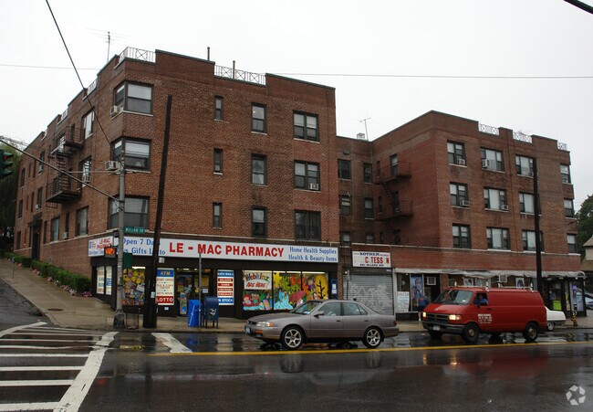 Building Photo - 75 Lee Ave