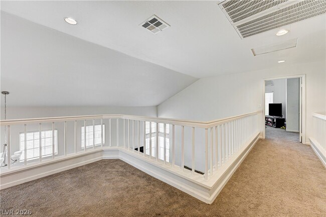 Building Photo - 312 Windmere St