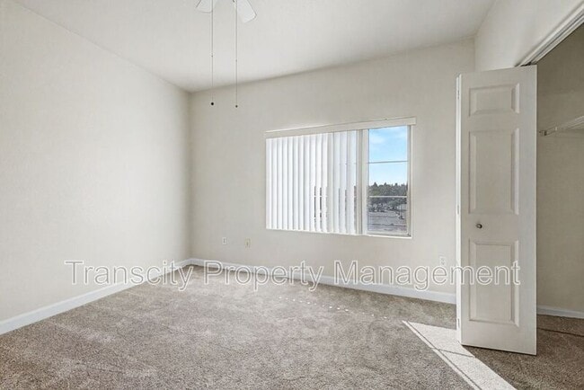 Building Photo - 4455 E Paradise Vlg Pkwy S