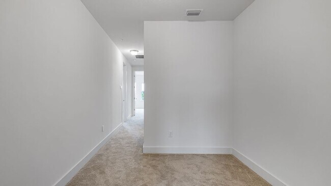 Building Photo - AMAZING Brand New Construction