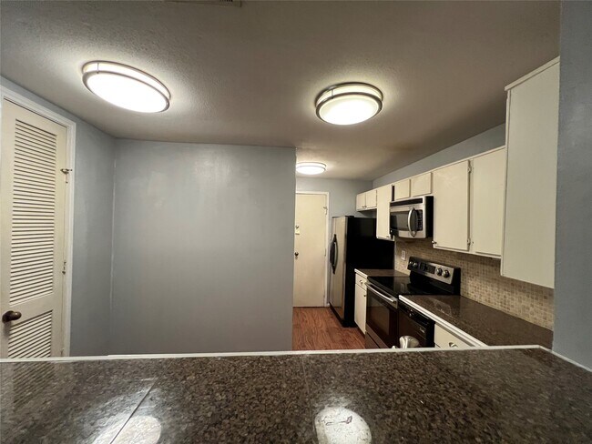 Building Photo - 2829 Timmons Ln