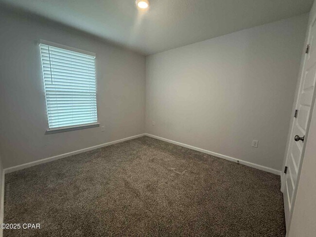Building Photo - 6621 Slabinski Ln