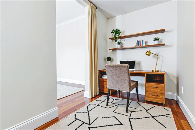 Building Photo - 140 Cypress Club Dr