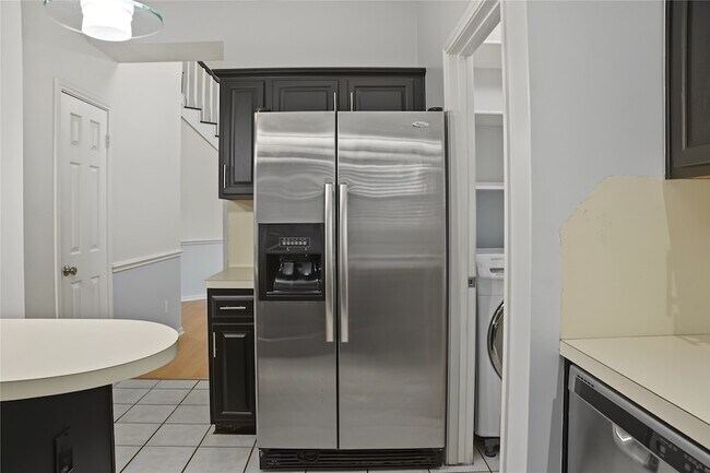 Building Photo - 3603 Wild Berry Ct