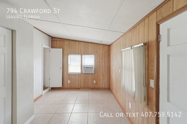 Building Photo - 794 Crawford St