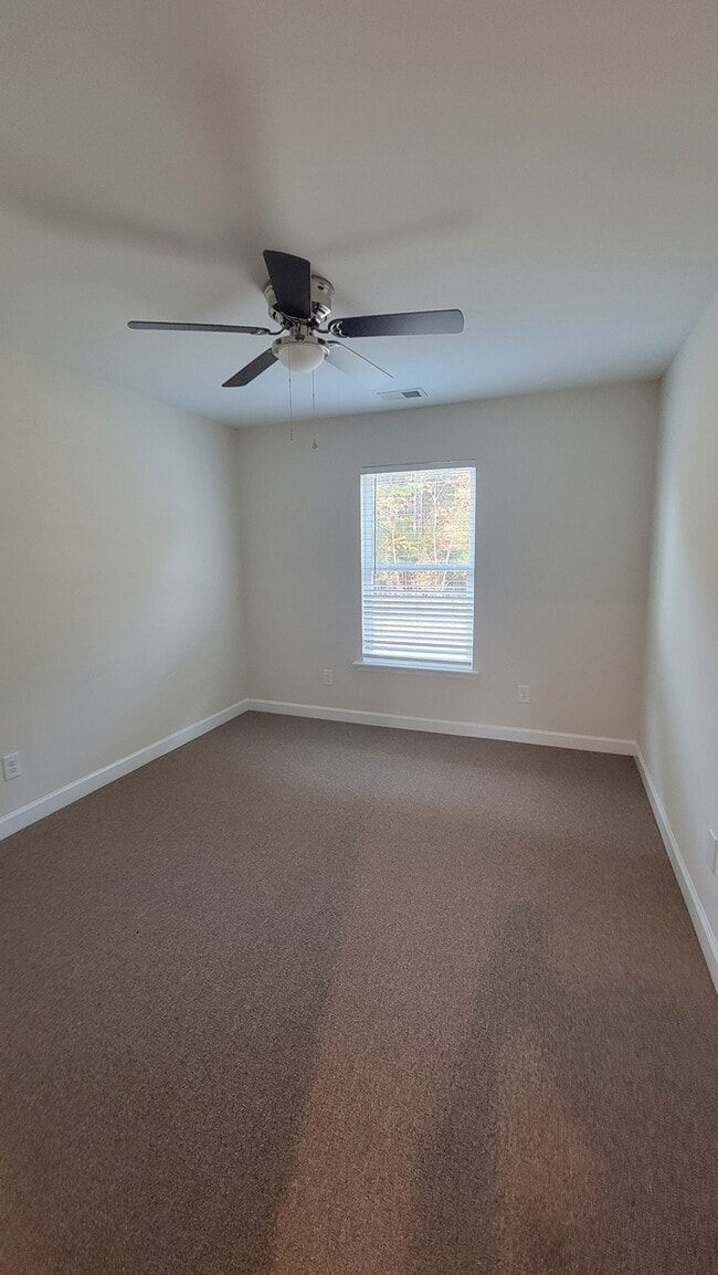 Building Photo - 1367 Wildwood Ln