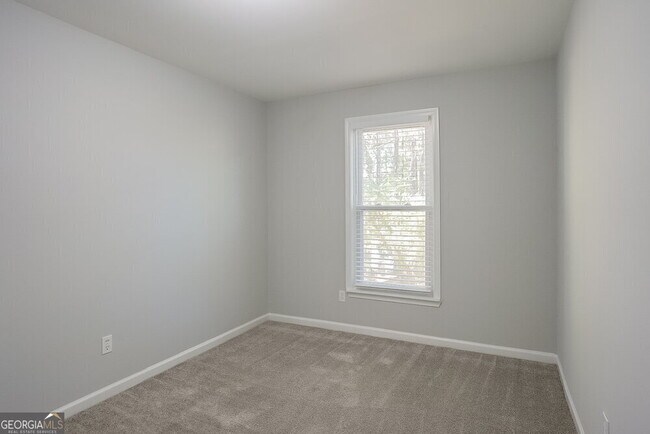 Building Photo - 5355 Forest Downs Cir