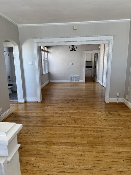 Building Photo - 1828 Marconi Ave