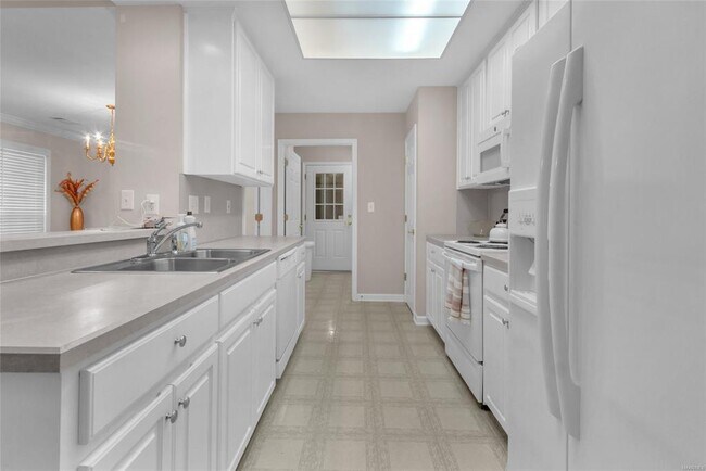 Building Photo - 8348 Wexford Trce