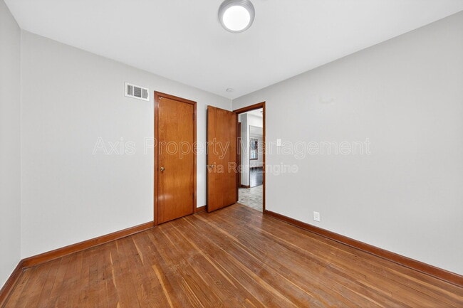 Building Photo - 1414 Comet Dr