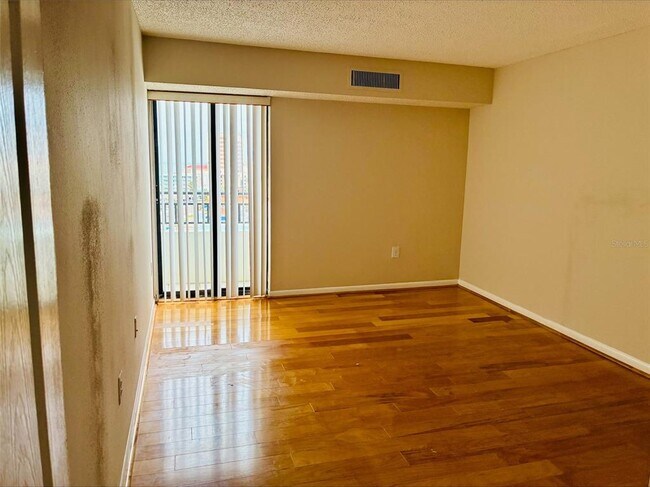 Building Photo - 800 S Gulfview Blvd